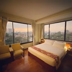 https://my-dream-hotel.yangonhotels.org